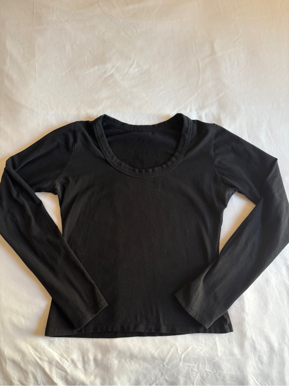 Jova Black Scoop Neck Long Sleeve Top Basics Neutral Fall Winter